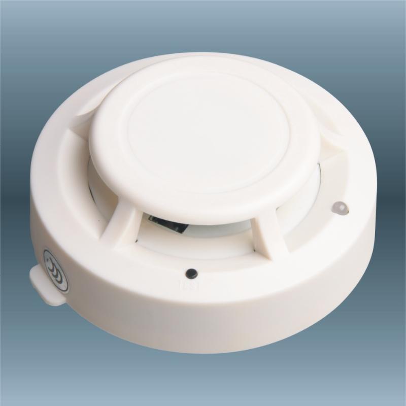 套住烟雾报警器_烟雾报警器覆盖范围_套装烟雾报警器有那么好次