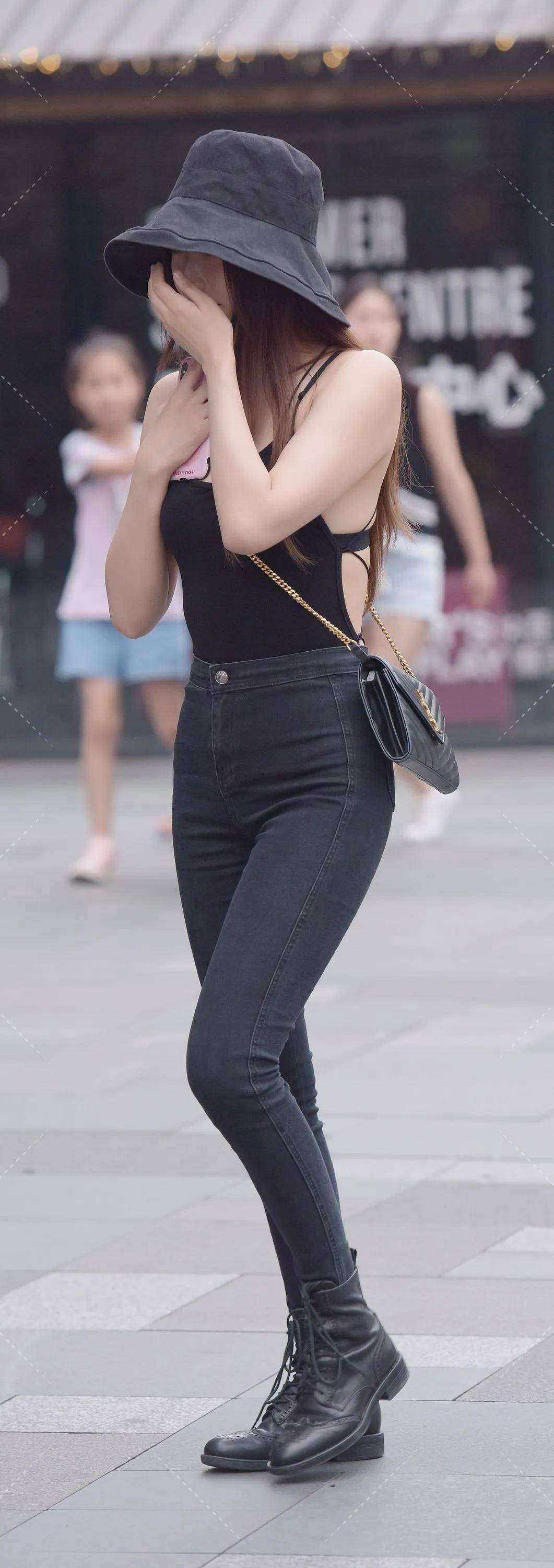 齐意是什么意思_街拍齐b小短裙_齐b小短裙是什么意思