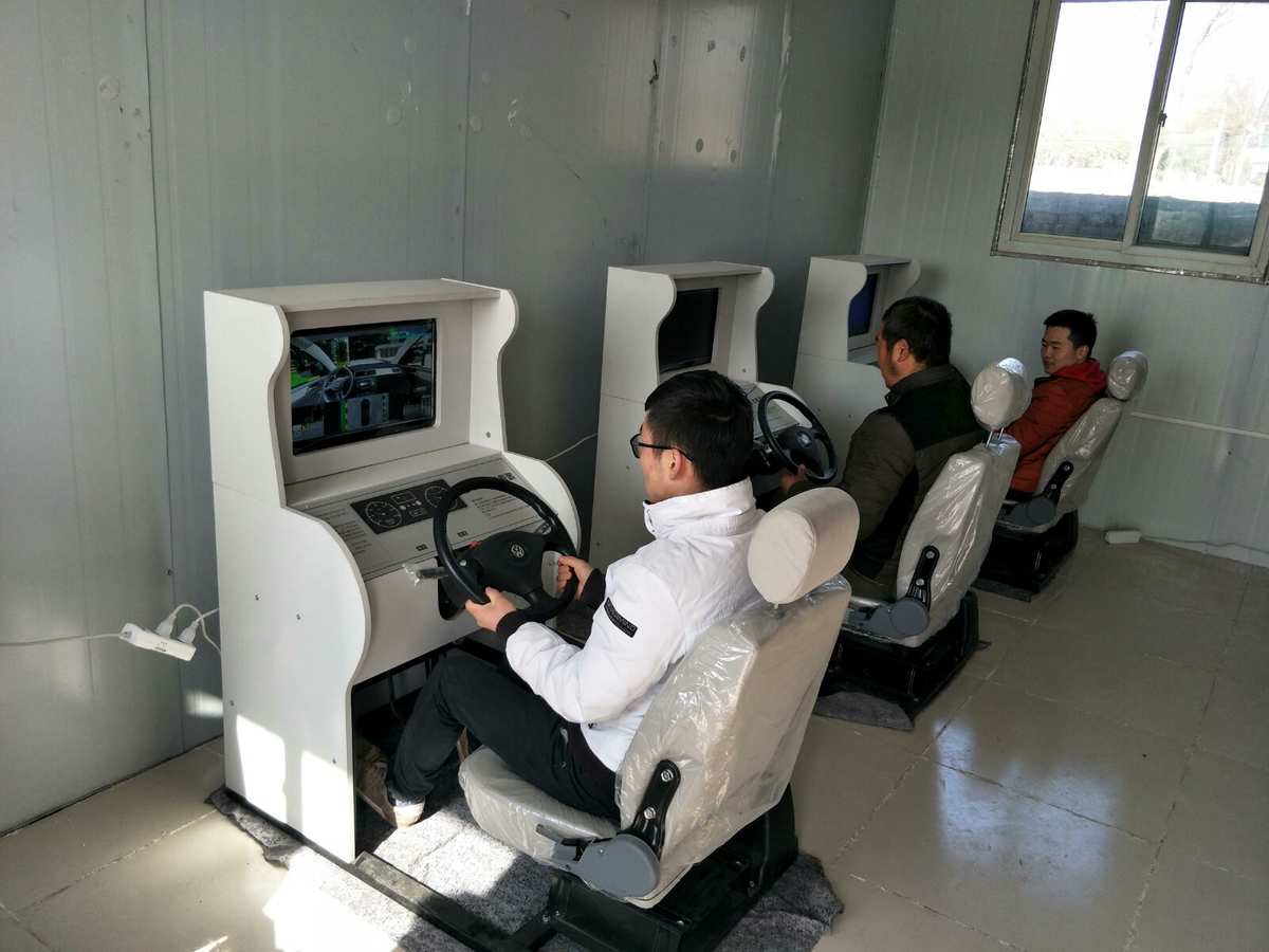 驾驶模拟器破解版_驾驶模拟器下载_模拟驾驶