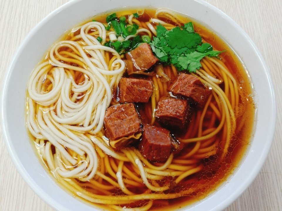 简单省事的牛肉面做法_兰州牛肉面梗_牛肉面梗