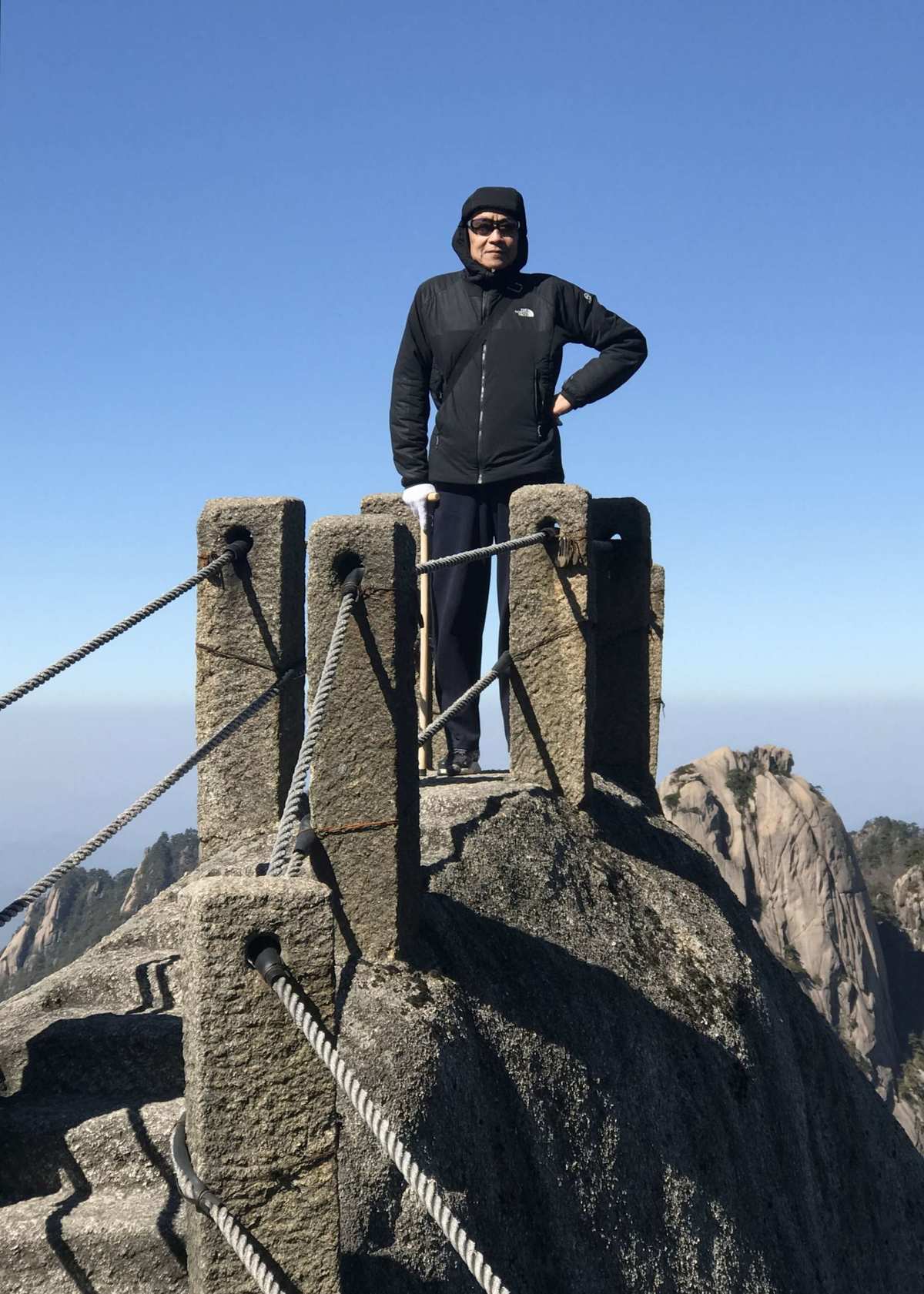 黄山光明顶多高海拔多少_光明顶是黄山最高的地方吗_光明顶是黄山第几高峰