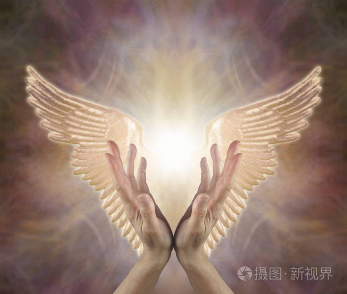 黑暗中的天使，温暖你的心