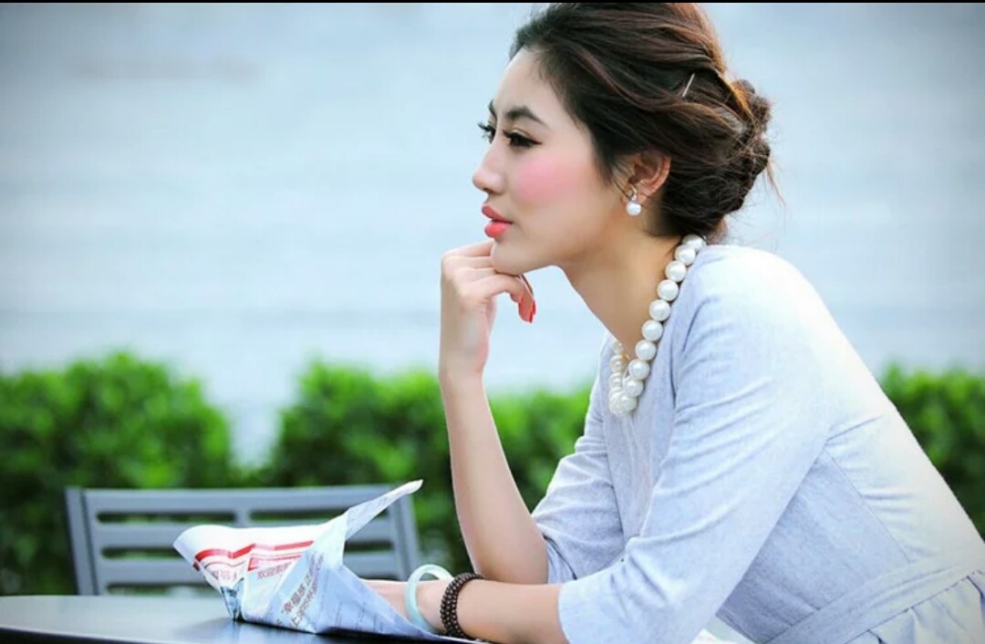 美女漏乳_美女漏乳_美女漏乳