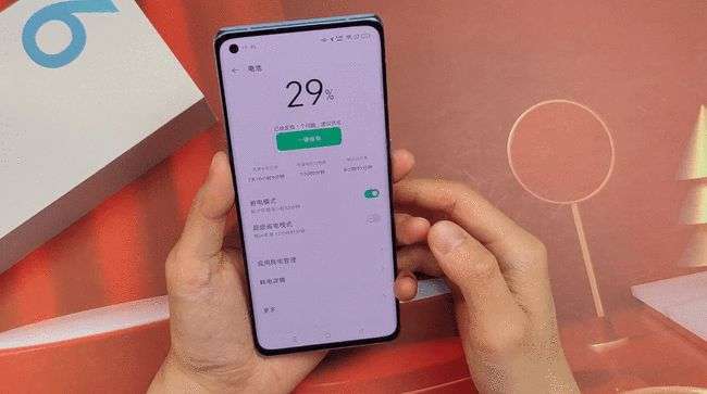 打游戏续航好的手机_连续打游戏手机续航多久_续航连续打手机游戏会怎么样