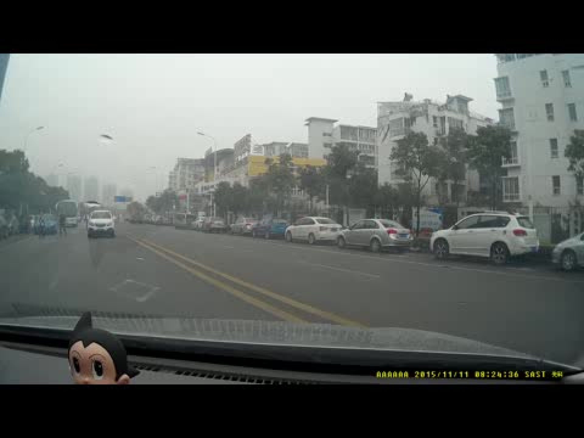开车玩手机视频游戏违法吗_开车玩手机游戏怎么处罚_开车玩手机拍视频怎么处罚