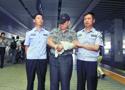 警察抓人游戏手机版下载_警察抓贼游戏_警察抓人小游戏