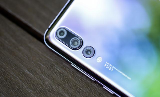 oppor9参数配置详细-OPPO R9全新外观设计图赏：金属边框+双摄像头