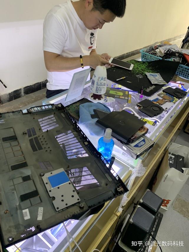 黑鲨游戏手机换电池多少钱_黑鲨换电池活动_黑鲨游戏手机3换电池视频