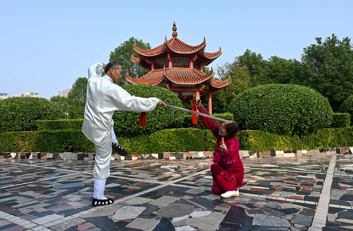 秦时明月弄玉官方壁纸_秦时明月弄玉结局_秦时明月弄玉