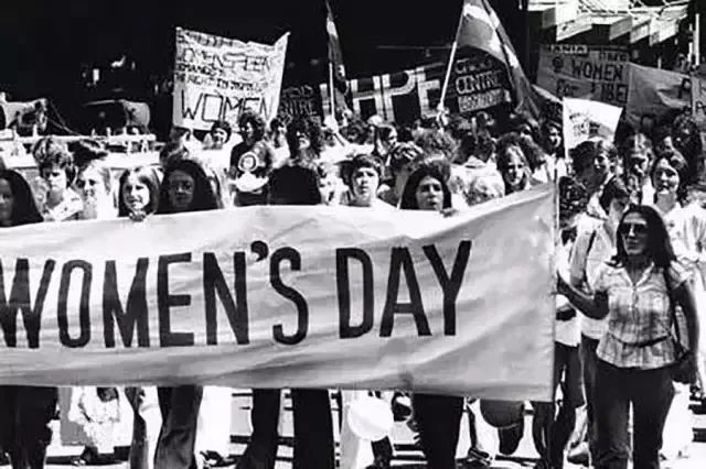国际劳动妇女节全称_国际劳动妇女的节日_三八国际劳动妇女节诞生于哪一年