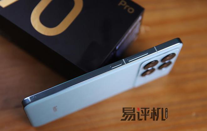 红米2a可以玩的手机游戏_红米手机能玩吃鸡吗_红米可以打游戏吗