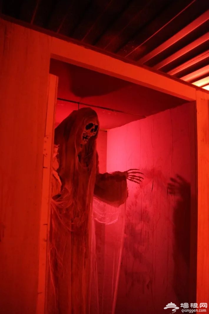 鬼屋解密手机游戏_解密鬼屋手机游戏_鬼屋解密gif