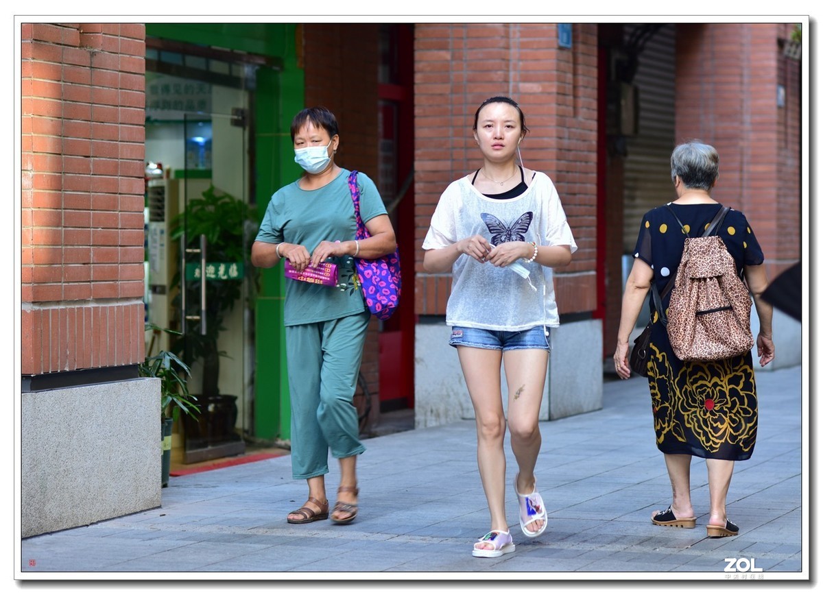 街头摄影主题_摄影街头_街头手机摄影表演游戏