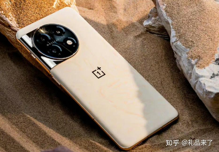 黑莓手机开箱游戏_黑莓手机玩法_黑莓大型游戏