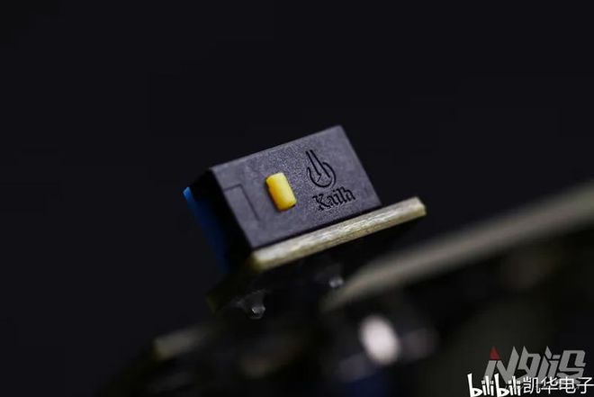 康佳电视怎么用手柄玩游戏_康佳电视虚拟手柄_康佳游戏手柄手机