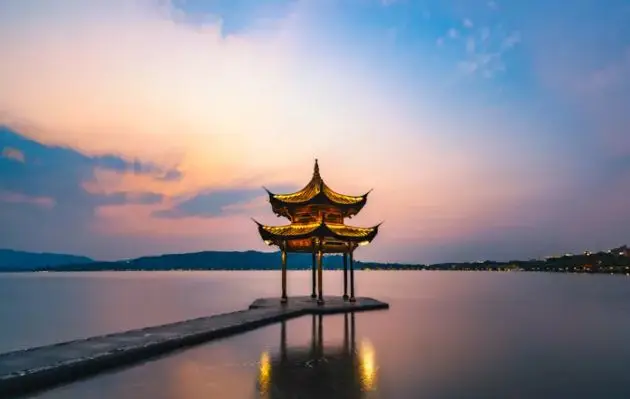 纳雅_纳雅和萨尔塔什么关系_纳雅服饰有限公司