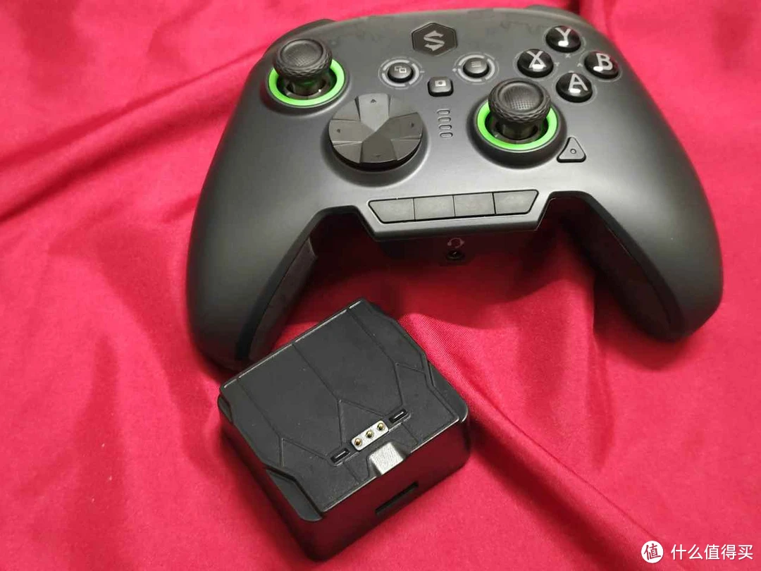 黑鲨手机哪个是游戏键_黑鲨2手机游戏键在哪里_黑鲨手机游戏键是干嘛的